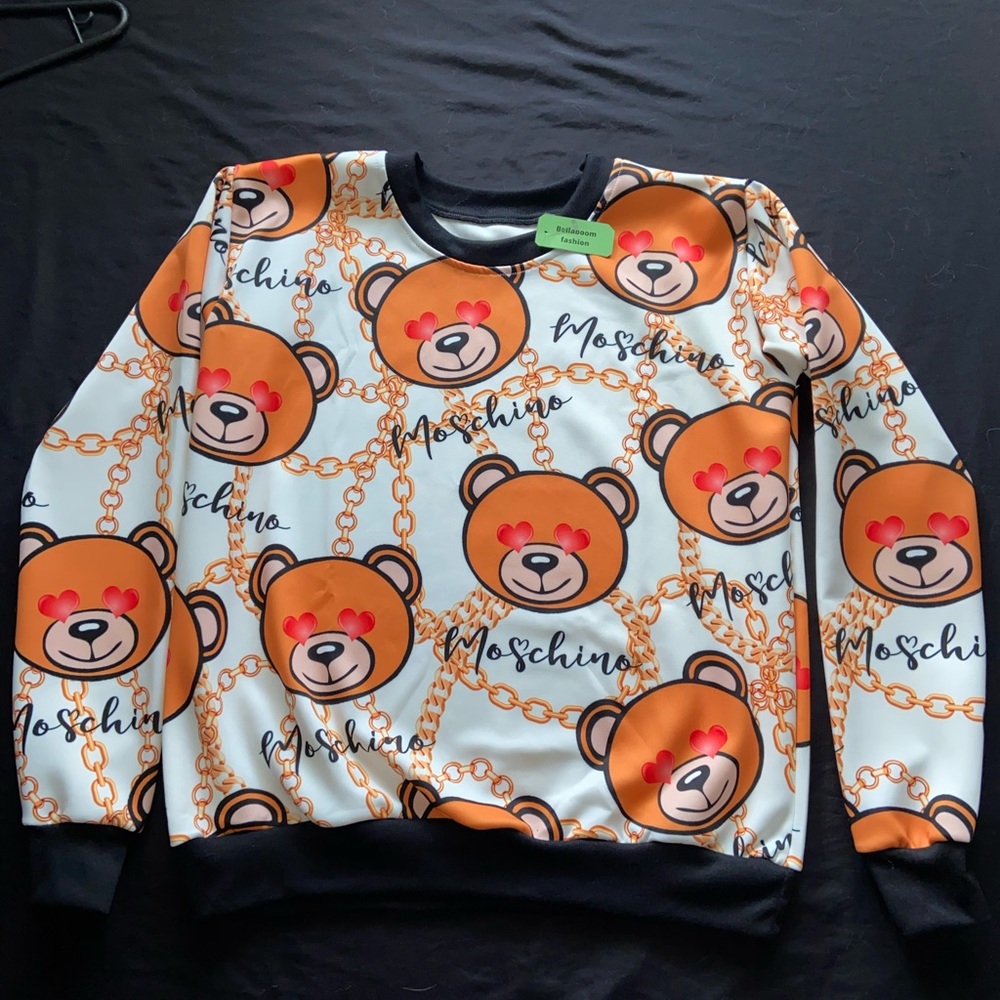Sweater bear size S oversized